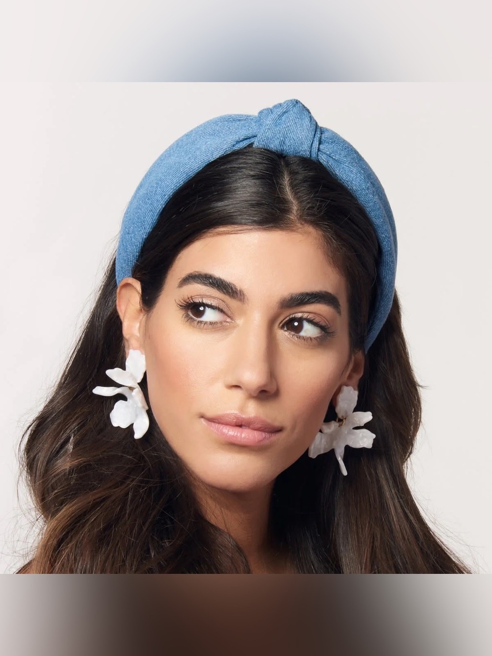 BRAND NEW Lele Sadoughi White Mother of Pearl Small Paper Lily Earrings